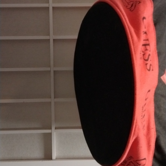 Guess Duffle Bucket Bag - Picture 5 of 13